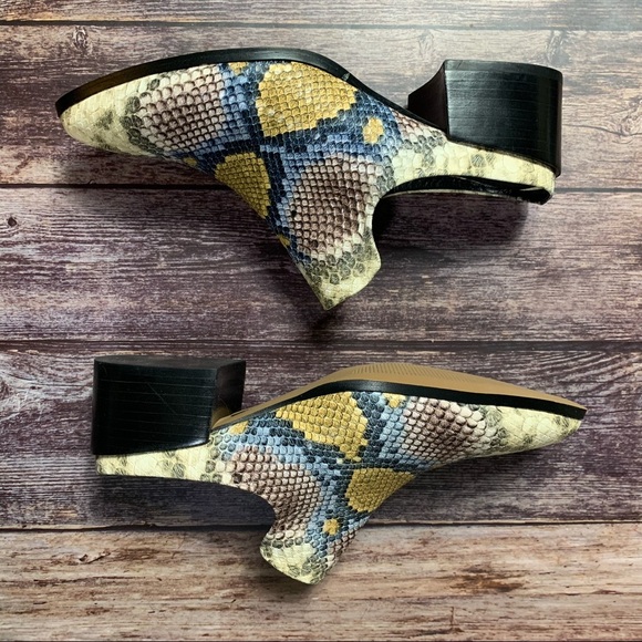 Steve Madden ~ Deandra Snakeskin Embossed Mule - Picture 3 of 12